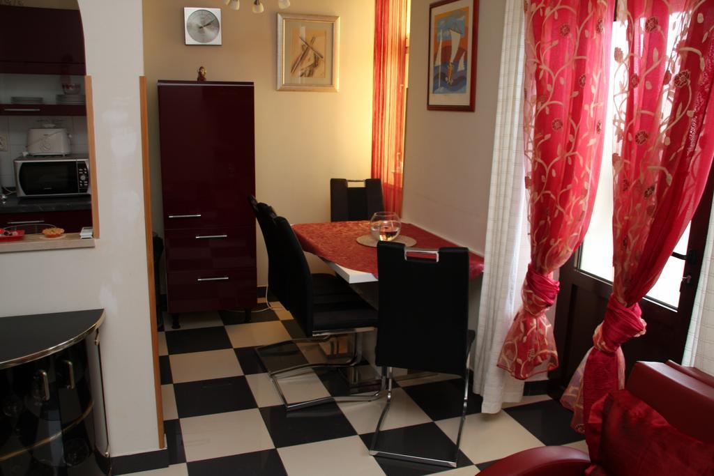 פודגורה Apartments Mia חדר תמונה