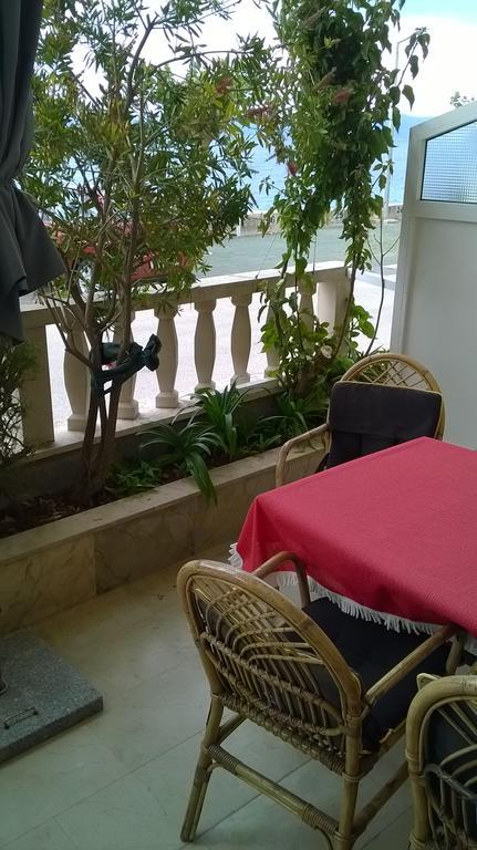 פודגורה Apartments Mia מראה חיצוני תמונה