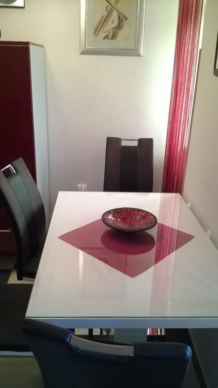 פודגורה Apartments Mia מראה חיצוני תמונה